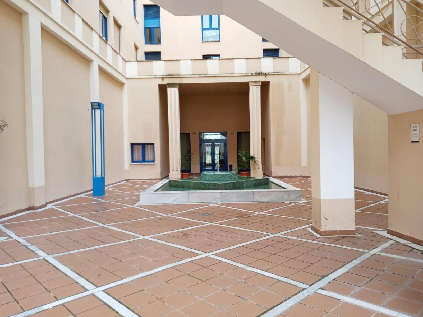 Fibes Lux Sevilla Este. Bagian luar foto