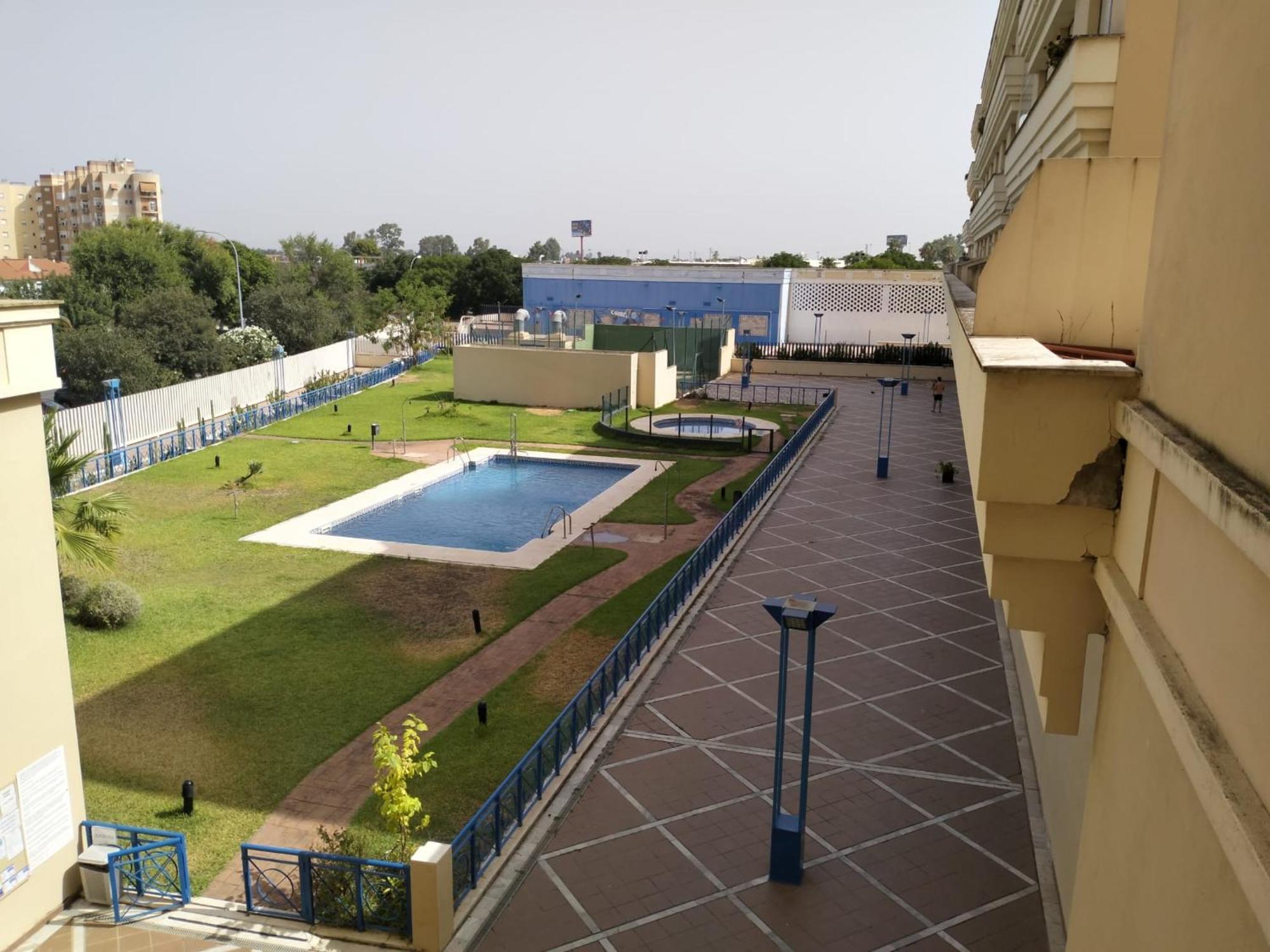 Fibes Lux Sevilla Este. Bagian luar foto